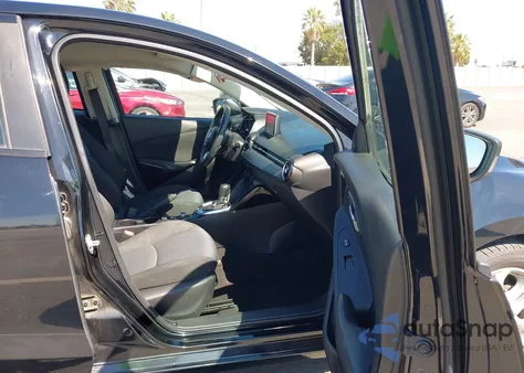 2018 Toyota Yaris Ia z USA, uszkodzony, nr VIN 3MYDLBYV6JY316421